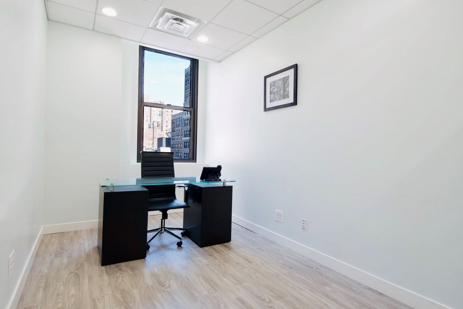 469 Fashion Ave, New York, NY, 10018